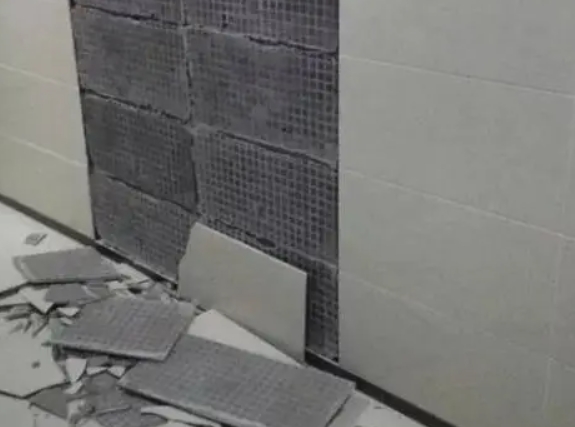 五华瓷砖空鼓维修公司分享下五华墙砖松动维修的知识